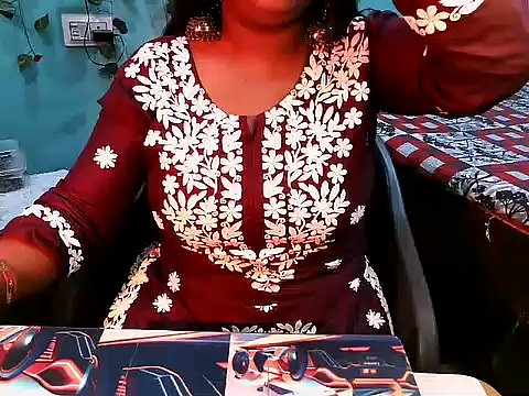 Snapshot of PREETI_BABY chatting on April 23, 4:03 am PREETI BABY online show from April 23, 4:03 am