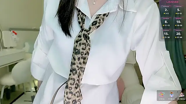 Bella Ava online show from May 30, 4:04 pm
