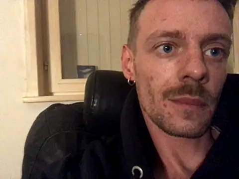 Snapshot of WearingJungian chatting on December 16, 8:52 am WearingJungian online show from December 16, 8:52 am