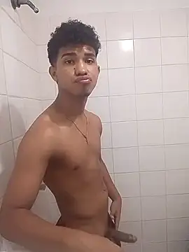 Snapshot of focafixion_0 chatting on February 22, 11:03 pm focafixion 0 online show from February 22, 11:03 pm