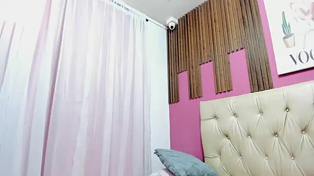 Lucia Spear online show from November 5, 12:49 pm