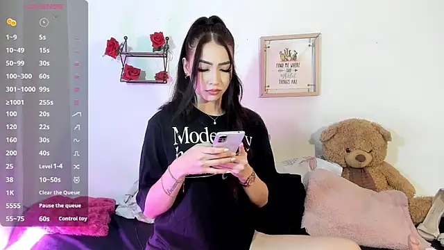 DanielaMarnt  online show from September 18, 2:52 pm