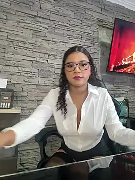 sophia brunette  online show from March 14, 12:21 pm