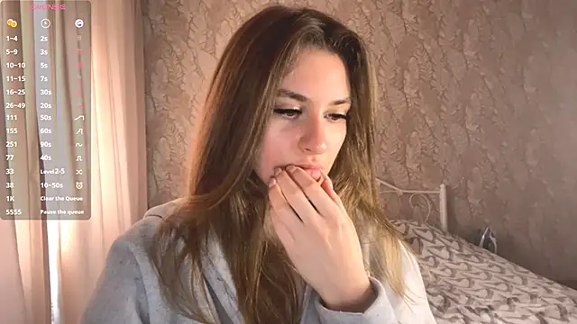 Snapshot of miainheat chatting on September 18, 8:27 am miainheat online show from September 18, 8:27 am