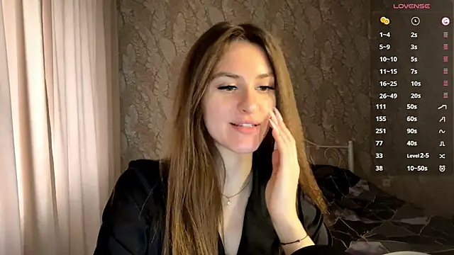 Snapshot of miainheat chatting on December 2, 9:14 am miainheat online show from December 2, 9:14 am