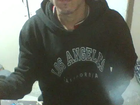 Snapshot of Lunaty00 chatting on February 5, 10:31 am Lunaty00 online show from February 5, 10:31 am