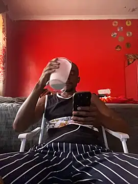 BaggyDirt online show from February 25, 9:19 am