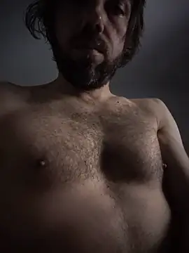 Dave198787 online show from April 2, 8:17 pm