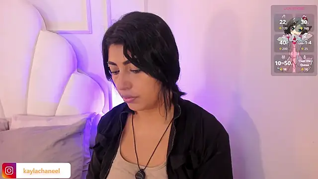 Kaylachannell online show from May 29, 10:41 pm