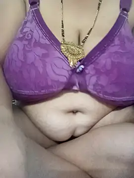 chocobbsneha567 online show from April 26, 3:10 pm