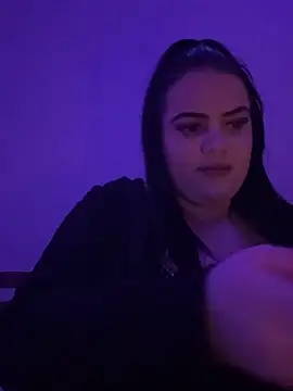 Shellybttn online show from March 20, 10:58 pm