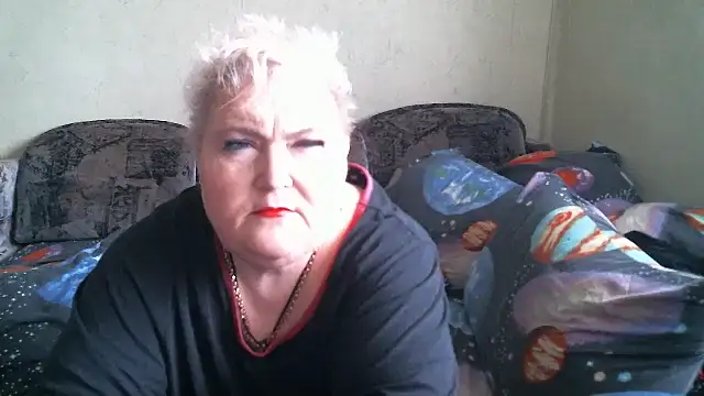 Snapshot of Lana555 chatting on April 24, 7:22 am Lana555 online show from April 24, 7:22 am