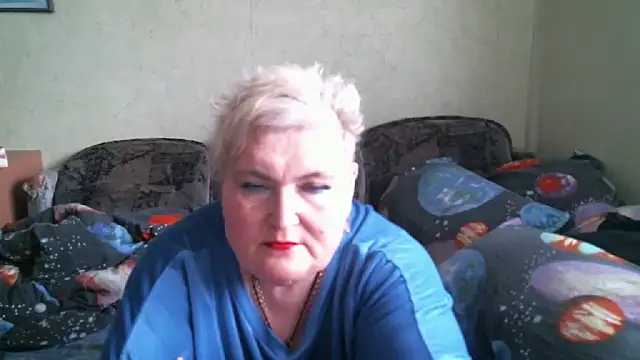 Snapshot of Lana555 chatting on April 25, 1:52 pm Lana555 online show from April 25, 1:52 pm