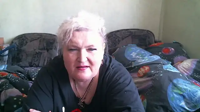 Snapshot of Lana555 chatting on May 3, 11:27 am Lana555 online show from May 3, 11:27 am