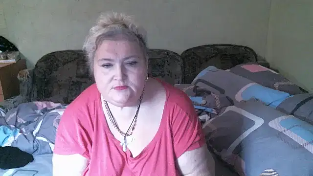 Snapshot of Lana555 chatting on May 24, 11:10 pm Lana555 online show from May 24, 11:10 pm