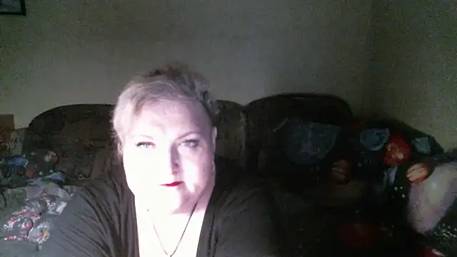 Snapshot of Lana555 chatting on July 14, 10:26 pm Lana555 online show from July 14, 10:26 pm