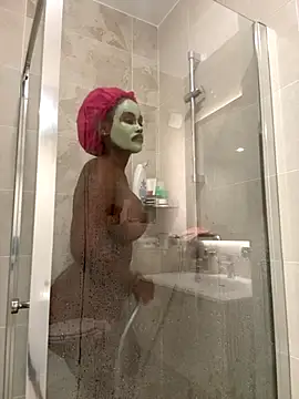 Lexiluv1 online show from September 23, 1:25 pm