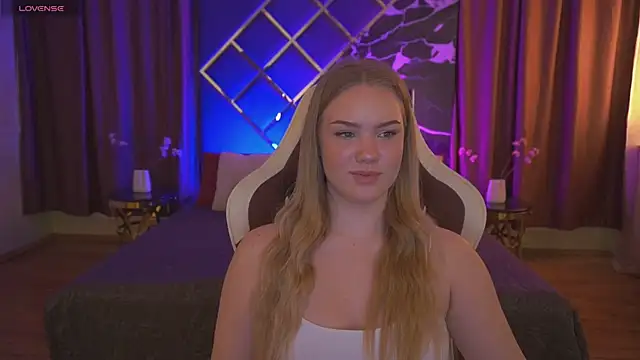 Snapshot of CelesteNoir chatting on February 24, 7:50 am CelesteNoir online show from February 24, 7:50 am