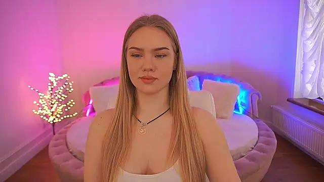 Snapshot of CelesteNoir chatting on March 2, 7:15 am CelesteNoir online show from March 2, 7:15 am