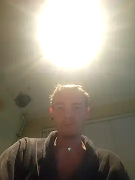 Snapshot of piercingpik chatting on March 22, 7:39 pm piercingpik online show from March 22, 7:39 pm