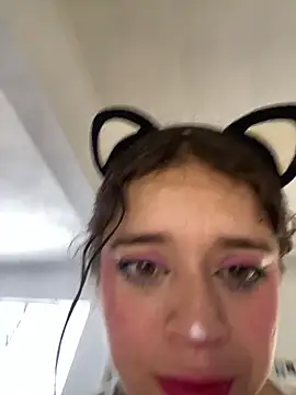 Snapshot of Lucy_YupiSweet chatting on December 19, 8:16 pm Lucy YupiSweet online show from December 19, 8:16 pm