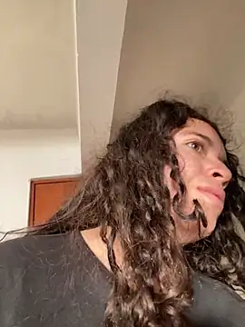 Snapshot of Lucy_YupiSweet chatting on December 20, 2:02 pm Lucy YupiSweet online show from December 20, 2:02 pm