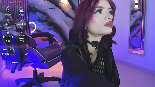 Snapshot of chloe_jacksonn chatting on February 17, 8:37 pm chloe jacksonn online show from February 17, 8:37 pm