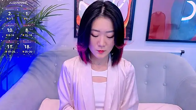 Snapshot of AikoYamada chatting on September 28, 7:03 am AikoYamada online show from September 28, 7:03 am