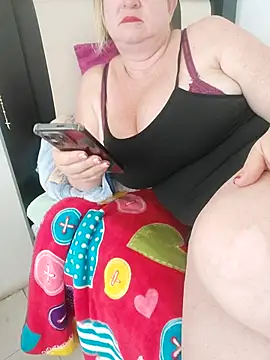 Miss-tetas online show from December 17, 3:40 pm