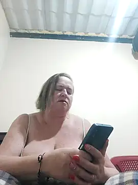 Miss-tetas online show from January 13, 1:33 am