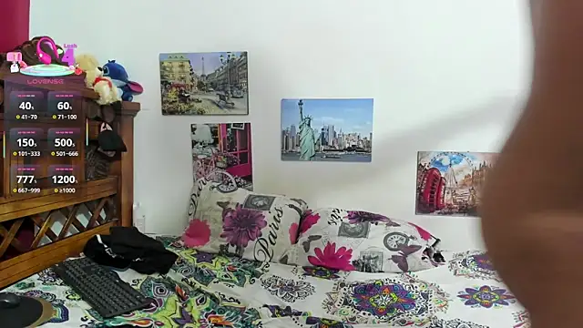 Roxana Tony online show from February 18, 2:18 am