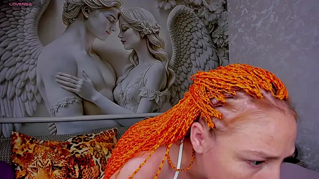 Snapshot of Gerald_and_Kristy chatting on September 26, 10:08 am Gerald and Kristy online show from September 26, 10:08 am