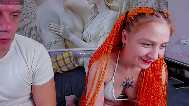 Snapshot of Gerald_and_Kristy chatting on October 21, 10:27 am Gerald and Kristy online show from October 21, 10:27 am