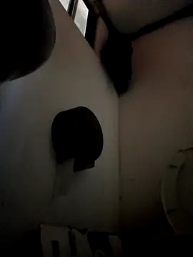 Snapshot of Secreto25 chatting on October 20, 4:24 am Secreto25 online show from October 20, 4:24 am