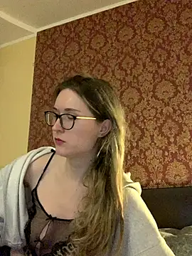 Snapshot of Jugira chatting on October 6, 11:24 pm Jugira online show from October 6, 11:24 pm