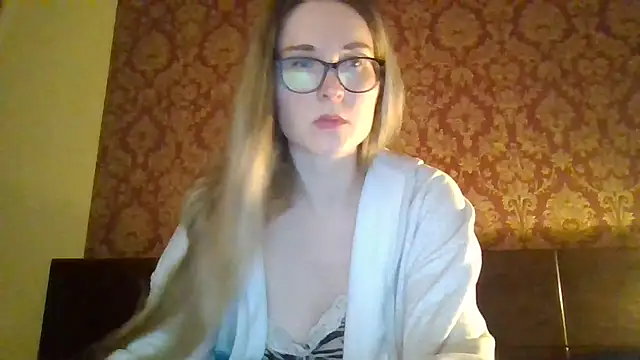 Snapshot of Jugira chatting on October 7, 9:12 pm Jugira online show from October 7, 9:12 pm