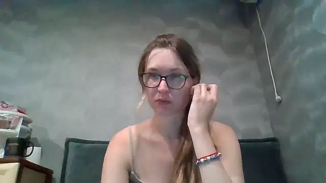 Snapshot of Jugira chatting on November 20, 11:37 pm Jugira online show from November 20, 11:37 pm