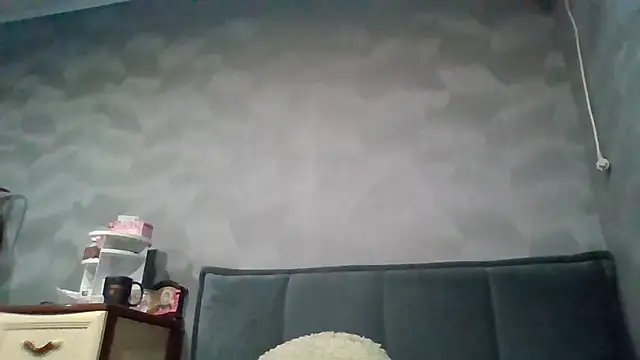 Snapshot of Jugira chatting on December 4, 11:35 pm Jugira online show from December 4, 11:35 pm