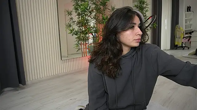 Snapshot of EmmaBlanco chatting on October 11, 7:34 pm EmmaBlanco online show from October 11, 7:34 pm