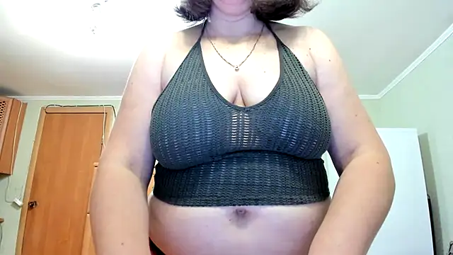 KATTYWARM  online show from February 16, 9:33 pm