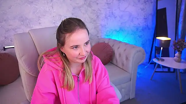 Snapshot of SofieBloom chatting on October 30, 11:38 pm SofieBloom online show from October 30, 11:38 pm