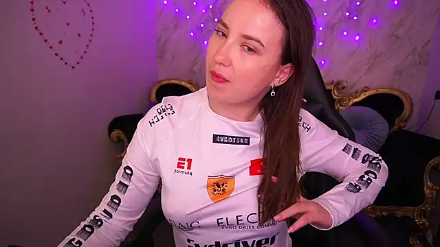 SofieBloom online show from March 9, 4:05 am