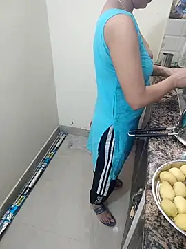 Pihu Chopra online show from September 29, 3:33 am