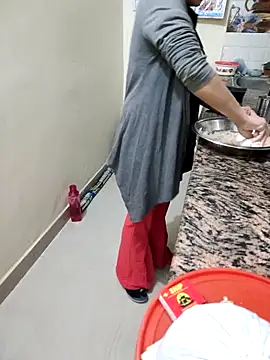 Pihu Chopra online show from February 3, 1:49 pm