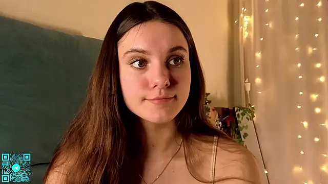 Snapshot of chloemilka chatting on March 9, 5:50 pm chloemilka online show from March 9, 5:50 pm