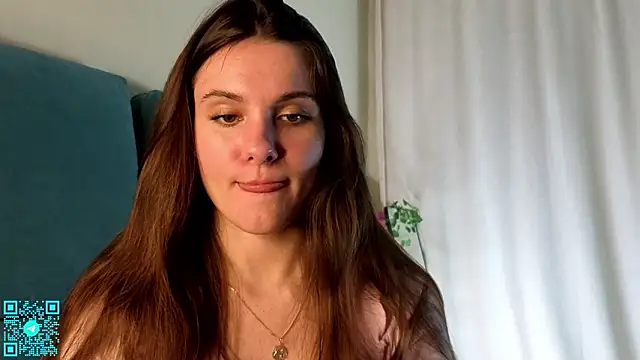 Snapshot of chloemilka chatting on March 27, 5:23 pm chloemilka online show from March 27, 5:23 pm