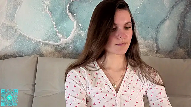 Snapshot of chloemilka chatting on April 11, 6:23 pm chloemilka online show from April 11, 6:23 pm