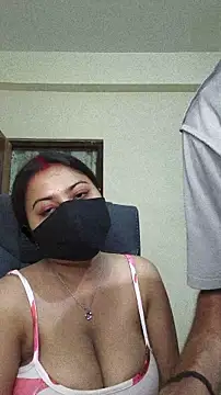 SassyWildCouple online show from May 3, 4:24 pm