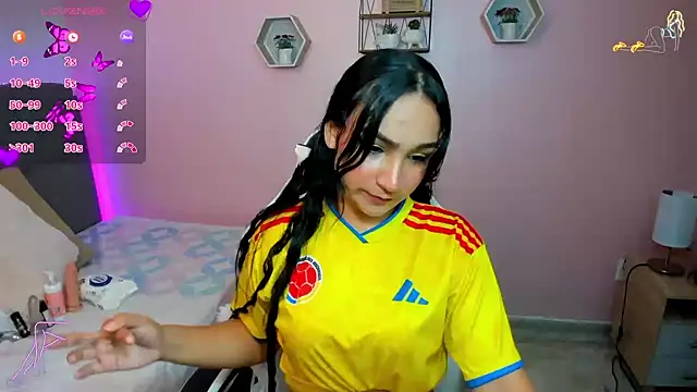 Snapshot of salome_rojas_ chatting on July 3, 2:45 pm salome rojas online show from July 3, 2:45 pm