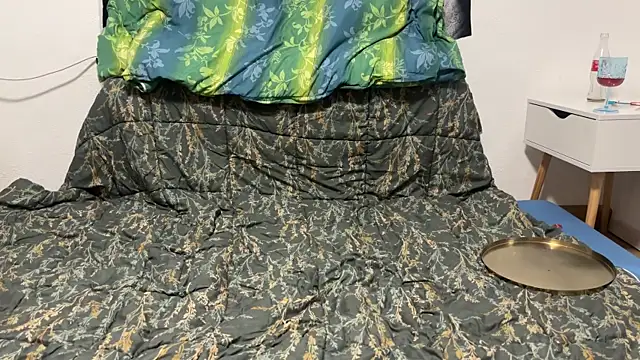 hornycouplefuck12 online show from June 12, 9:14 pm